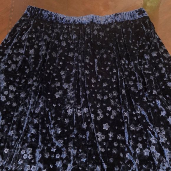 ModCloth Jessy B Navy Stars Velvet Skirt - Picture 4 of 4